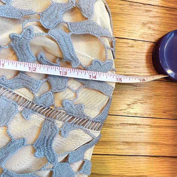 Anthropologie Elliatt Tingle Lace Dress S EUC - Picture 11 of 12